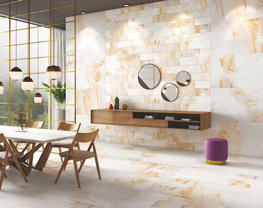 Gạch ốp tường màu sáng giúp “mở rộng” diện tích và tăng độ sáng cho căn phòng