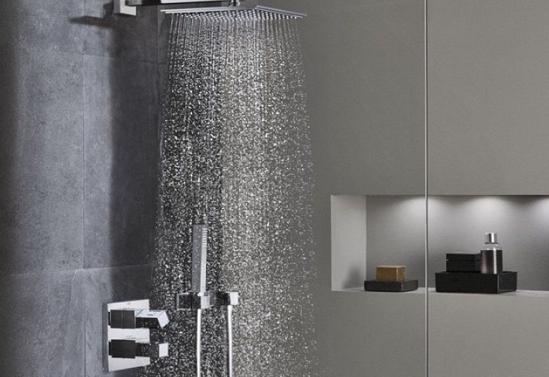 Sen tắm âm tường